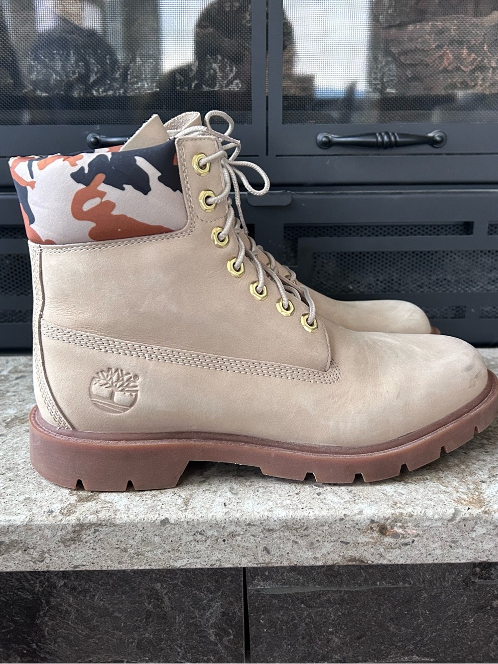 Timberland 6" Premium Boots – Light Beige Nubuck/Orange Camo - Picture 5 of 7